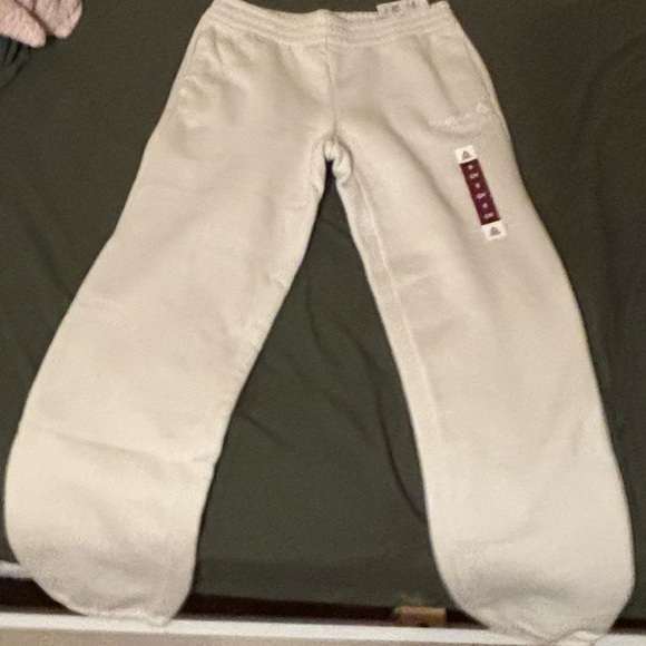 NWT Reebok Sweatsuit Set | Bone - Picture 6 of 8